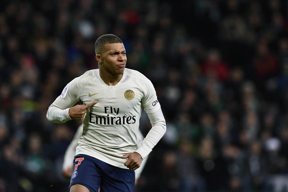 周冠宇官宣离开法拉利 重返正赛或需利用F1变局